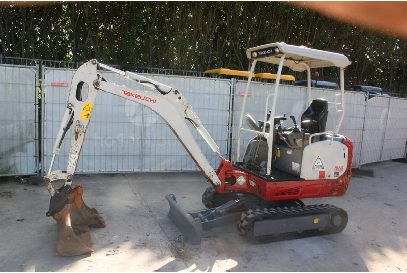 Takeuchi TB216 - Minigravemaskine: billede 1 Takeuchi TB216 - Minigravemaskine: billede 1