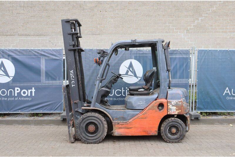 Toyota 02-8FDF20 - Diesel gaffeltruck: billede 2 Toyota 02-8FDF20 - Diesel gaffeltruck: billede 2