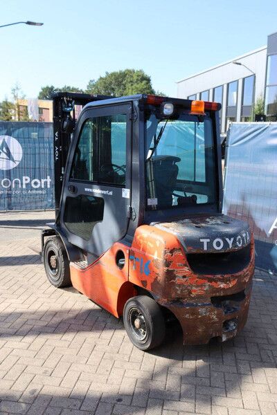 Toyota 02-8FDF25 - Diesel gaffeltruck: billede 4 Toyota 02-8FDF25 - Diesel gaffeltruck: billede 4