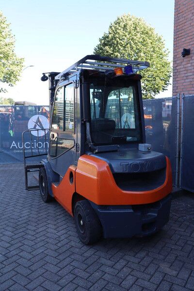 Toyota 02-8FDF30 - Diesel gaffeltruck: billede 4 Toyota 02-8FDF30 - Diesel gaffeltruck: billede 4