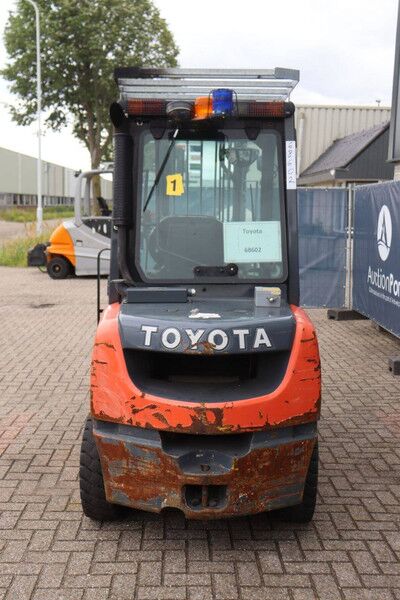 Toyota 02-8FDF30 - Diesel gaffeltruck: billede 5 Toyota 02-8FDF30 - Diesel gaffeltruck: billede 5