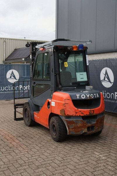 Toyota 02-8FDF30 - Diesel gaffeltruck: billede 4 Toyota 02-8FDF30 - Diesel gaffeltruck: billede 4