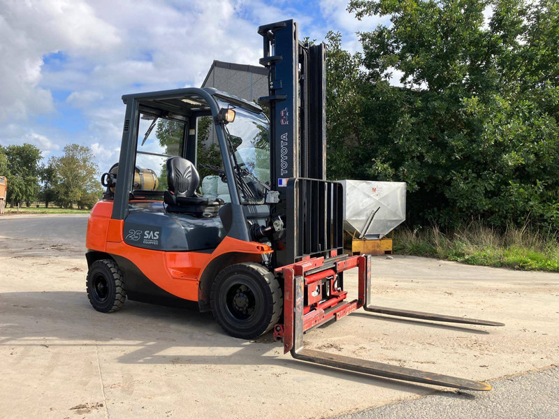 Toyota 42-7FGF25 - Gas gaffeltruck: billede 2 Toyota 42-7FGF25 - Gas gaffeltruck: billede 2
