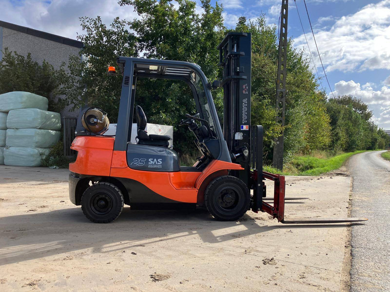 Toyota 42-7FGF25 - Gas gaffeltruck: billede 3 Toyota 42-7FGF25 - Gas gaffeltruck: billede 3