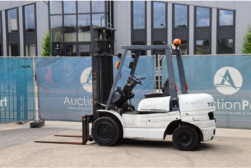 Toyota 62-6FDF30 - Diesel gaffeltruck: billede 3 Toyota 62-6FDF30 - Diesel gaffeltruck: billede 3