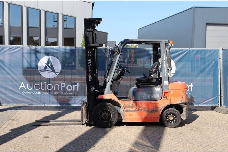 Toyota 62-7FDF25 - Diesel gaffeltruck: billede 1 Toyota 62-7FDF25 - Diesel gaffeltruck: billede 1