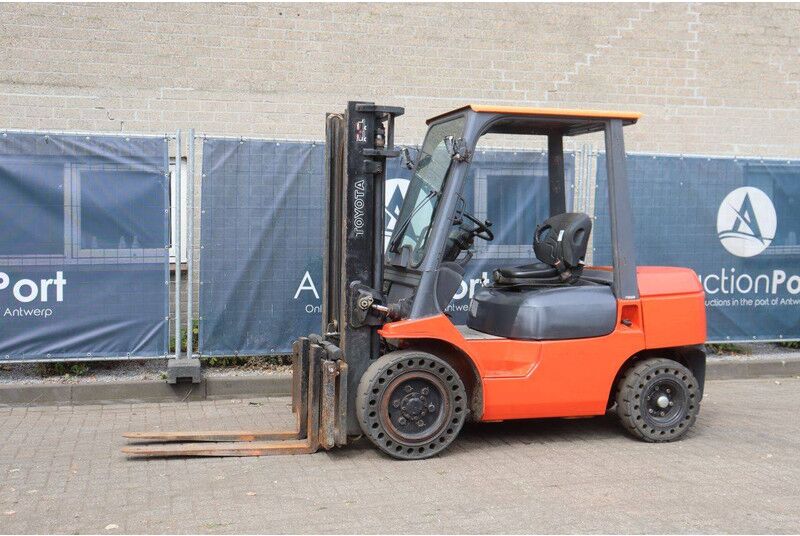 Toyota 62-7FDF30 - Diesel gaffeltruck: billede 1 Toyota 62-7FDF30 - Diesel gaffeltruck: billede 1