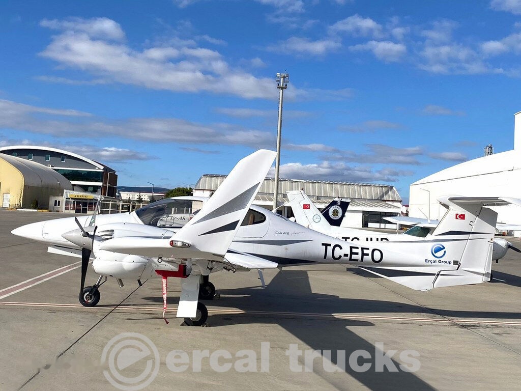 2008 Diamond DA42 Twin Star-Airplane - Lufthavnsudstyr: billede 3 2008 Diamond DA42 Twin Star-Airplane - Lufthavnsudstyr: billede 3