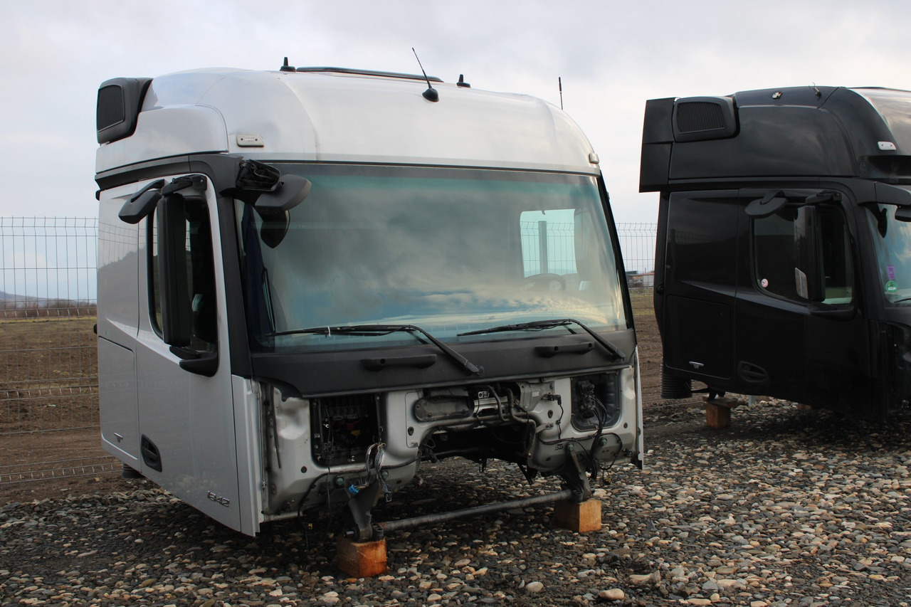CABINA MERCEDES ACTROS MP4 STREAMSPACE 2.5 - Førerhus for Lastbil: billede 2 CABINA MERCEDES ACTROS MP4 STREAMSPACE 2.5 - Førerhus for Lastbil: billede 2