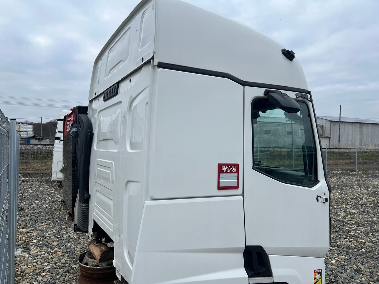 CABINA RENAULT T SLEEPER - Førerhus for Lastbil: billede 4 CABINA RENAULT T SLEEPER - Førerhus for Lastbil: billede 4