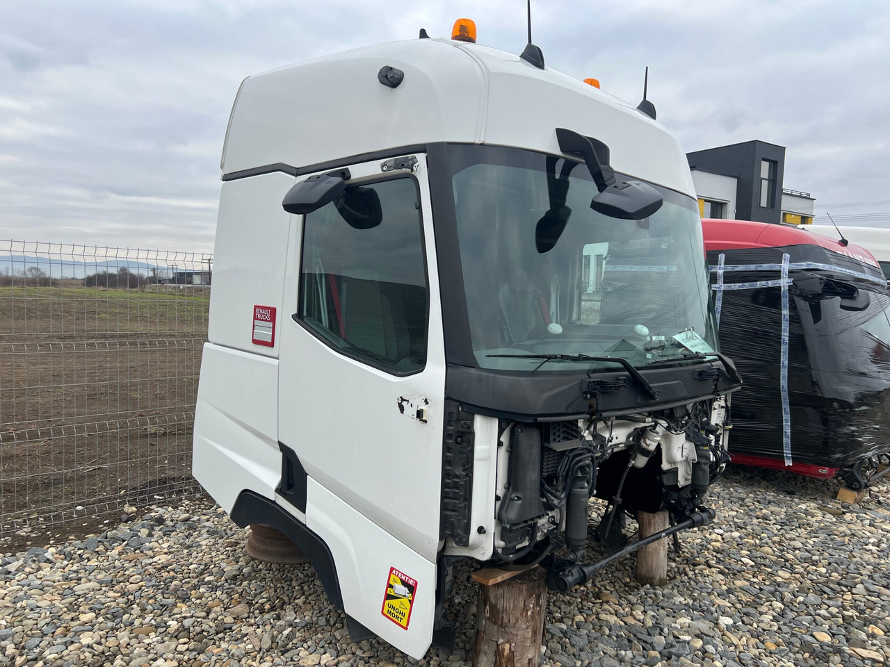 CABINA RENAULT T SLEEPER - Førerhus for Lastbil: billede 2 CABINA RENAULT T SLEEPER - Førerhus for Lastbil: billede 2