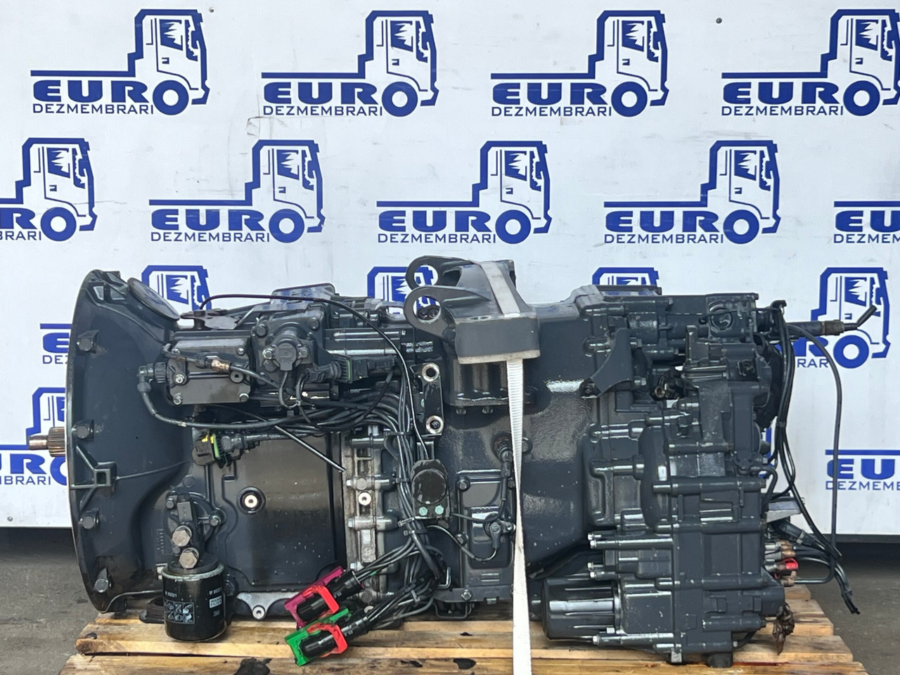 CUTIE DE VITEZE AUTOMATA CU RETARDER MAN TIPMATIC 14 2700NM R3500 DD 81.32004.6417 - Gearkasse for Lastbil: billede 1 CUTIE DE VITEZE AUTOMATA CU RETARDER MAN TIPMATIC 14 2700NM R3500 DD 81.32004.6417 - Gearkasse for Lastbil: billede 1