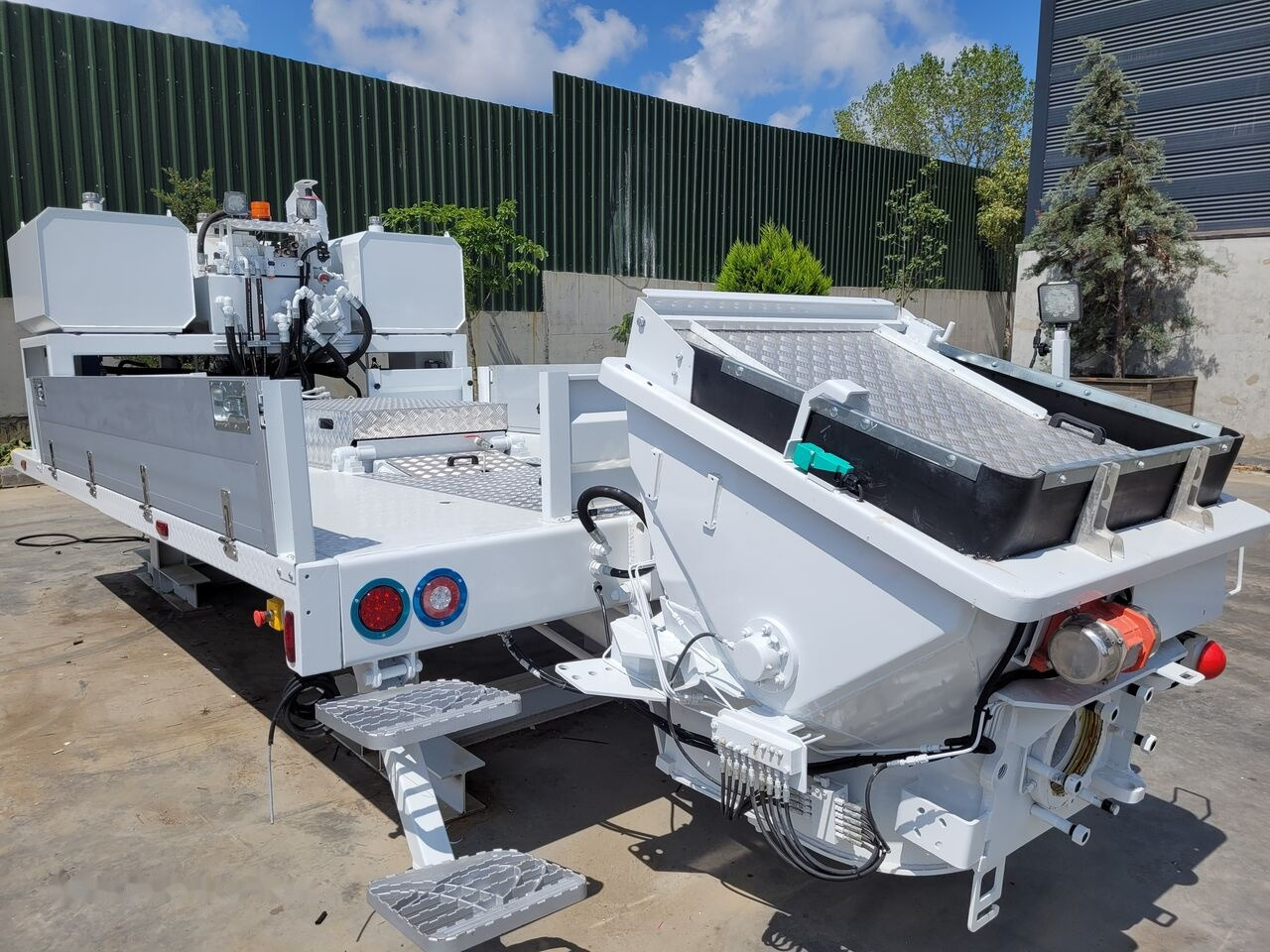 MERCEDES-BENZ New BMS BLP 14-09 on chassis - Betonpumpe: billede 1 MERCEDES-BENZ New BMS BLP 14-09 on chassis - Betonpumpe: billede 1