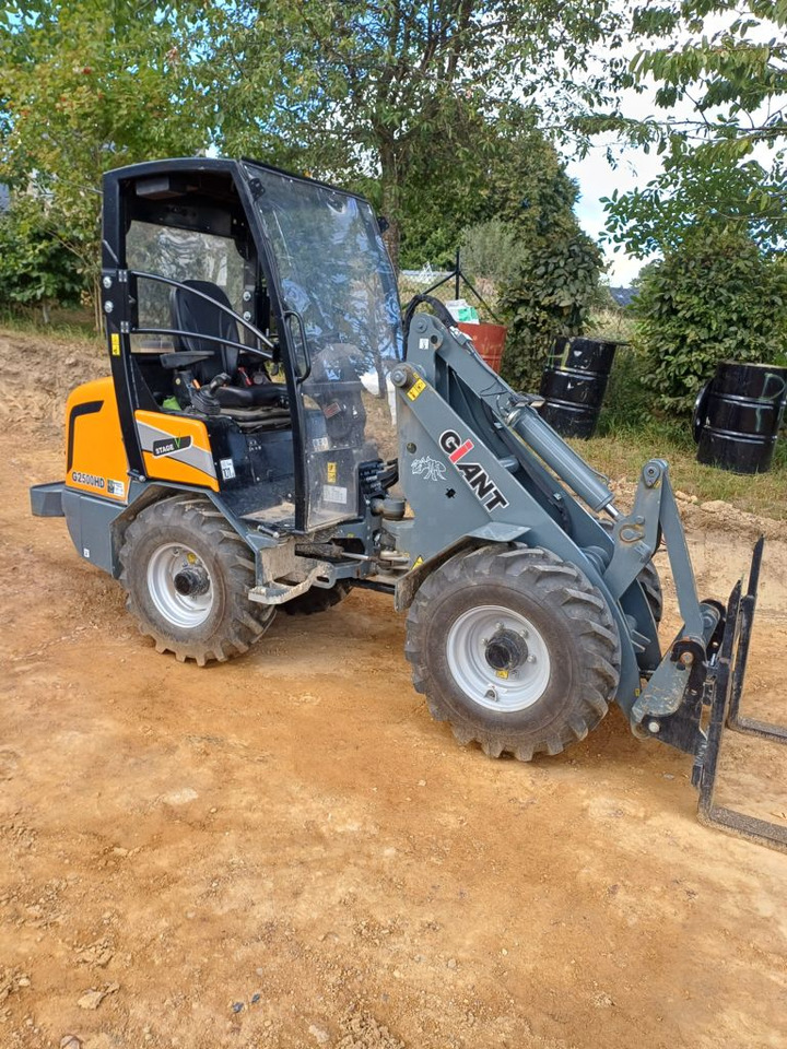 Giant G2500 HD - Skridstyret minilæsser: billede 1 Giant G2500 HD - Skridstyret minilæsser: billede 1
