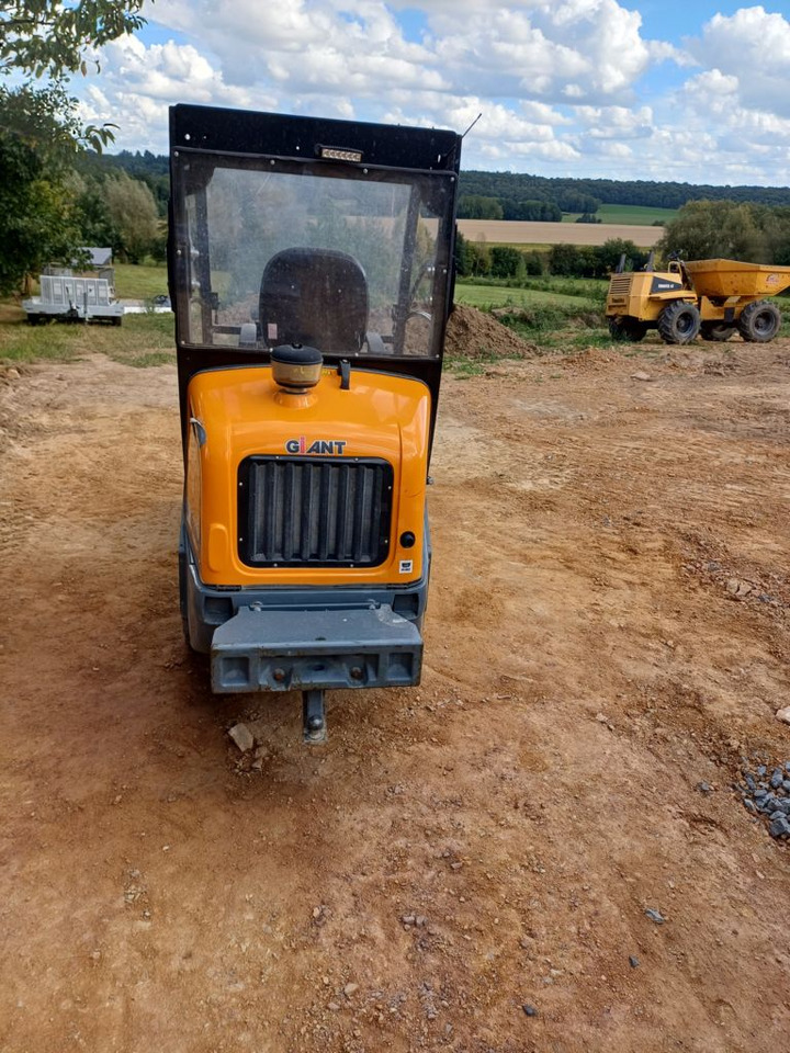 Giant G2500 HD - Skridstyret minilæsser: billede 3 Giant G2500 HD - Skridstyret minilæsser: billede 3