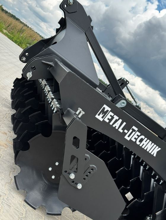 METAL-TECHNIK Brona talerzowa 2,7 m / Scheibenegge / дисковая борона / disc harrow - Tallerkenharve: billede 2 METAL-TECHNIK Brona talerzowa 2,7 m / Scheibenegge / дисковая борона / disc harrow - Tallerkenharve: billede 2
