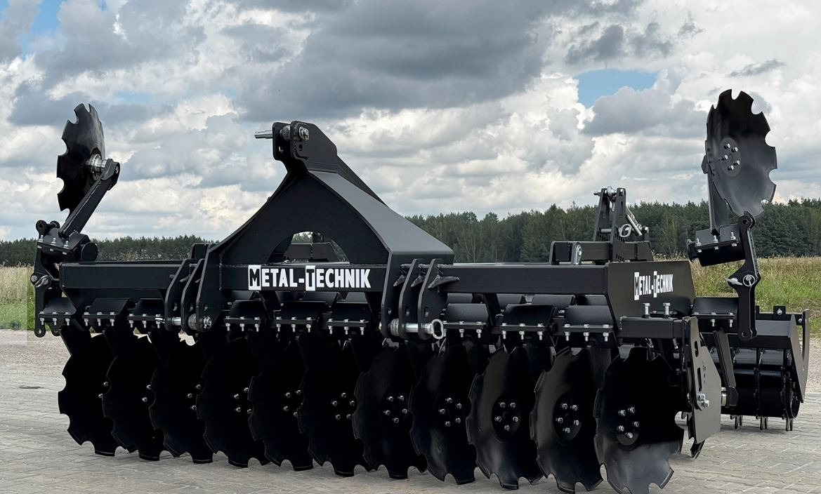 METAL-TECHNIK Brona talerzowa 2,7 m / Scheibenegge / дисковая борона / disc harrow - Tallerkenharve: billede 1 METAL-TECHNIK Brona talerzowa 2,7 m / Scheibenegge / дисковая борона / disc harrow - Tallerkenharve: billede 1