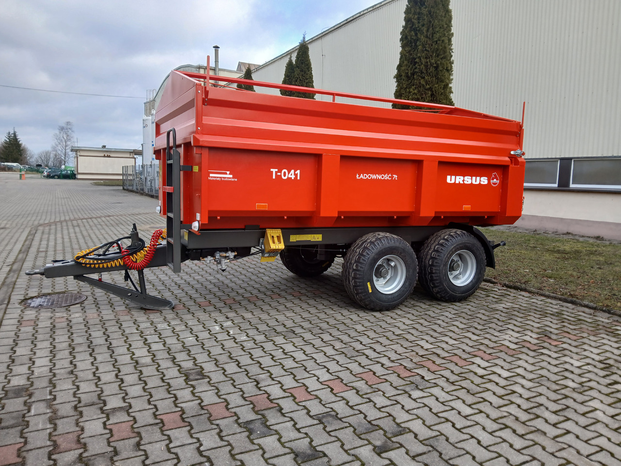 Ursus Przyczepa budowlana skorupa 7 t / Bauanhänger / строительный прицеп / Teiler - Landbrugsvogn: billede 5 Ursus Przyczepa budowlana skorupa 7 t / Bauanhänger / строительный прицеп / Teiler - Landbrugsvogn: billede 5