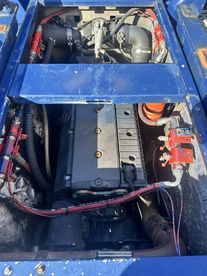 Leje en  Liebherr LTM 1040-2.1 (06 - 051 510) Liebherr LTM 1040-2.1 (06 - 051 510): billede 10 Leje en  Liebherr LTM 1040-2.1 (06 - 051 510) Liebherr LTM 1040-2.1 (06 - 051 510): billede 10