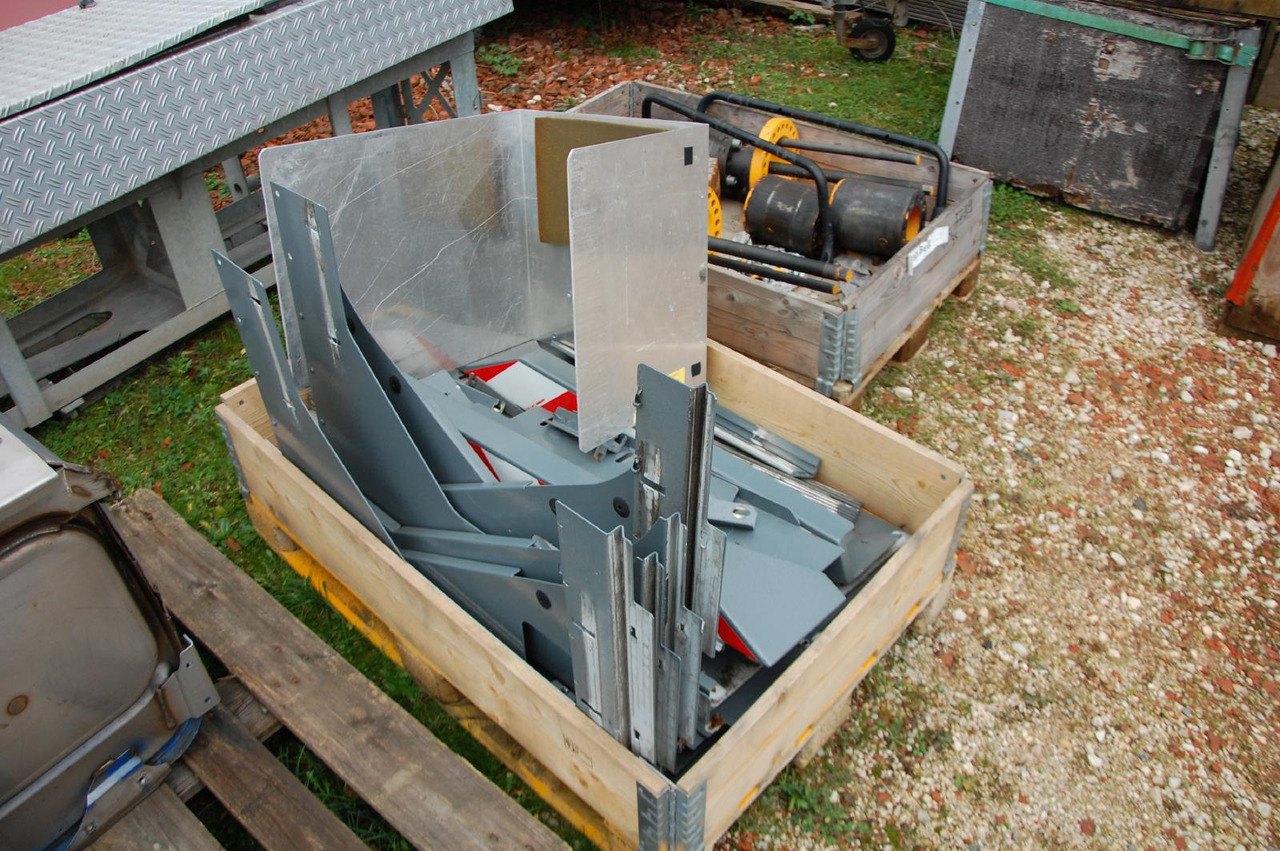 Reservedel for Entreprenørmaskin Liebherr Zubehör = LTM 1030-2.1 / diverse Teile und Komponenten: billede 21