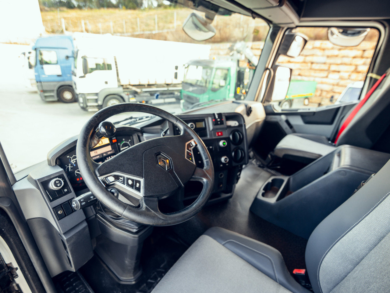 RENAULT C460 E6 (Chassis) - Lastbil chassis: billede 5 RENAULT C460 E6 (Chassis) - Lastbil chassis: billede 5