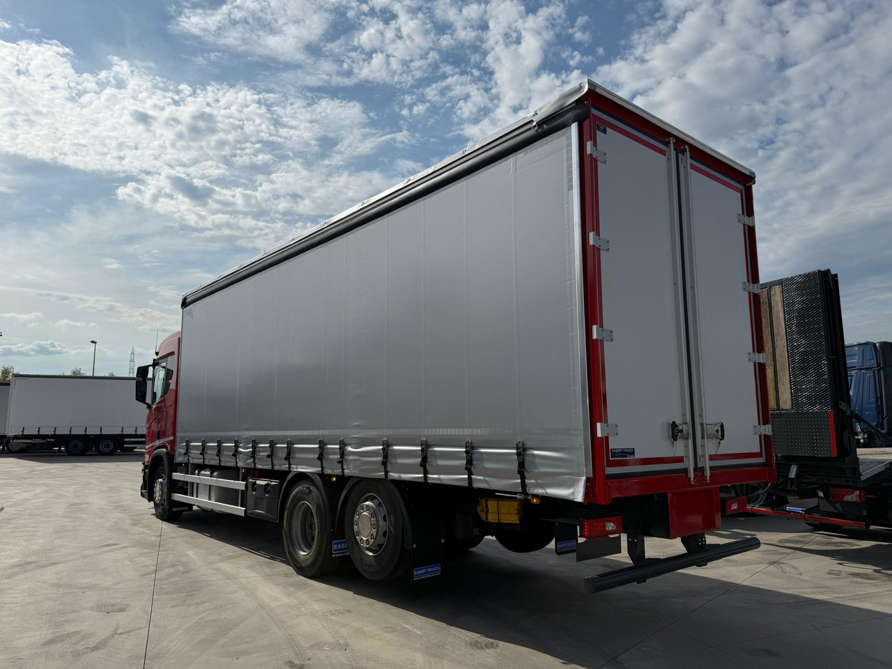 SCANIA R450 E6 (Tauliner) - Lastbil med presenning: billede 4 SCANIA R450 E6 (Tauliner) - Lastbil med presenning: billede 4