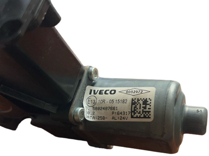 Iveco S-WAY - Visker: billede 3 Iveco S-WAY - Visker: billede 3