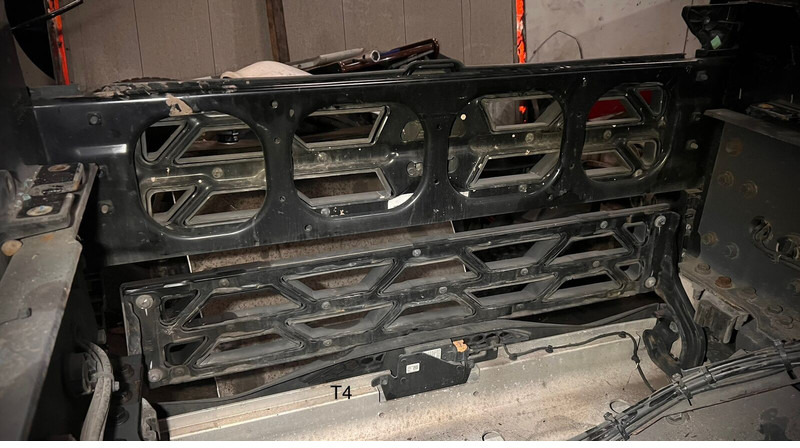 Renault - Kofanger: billede 2 Renault - Kofanger: billede 2