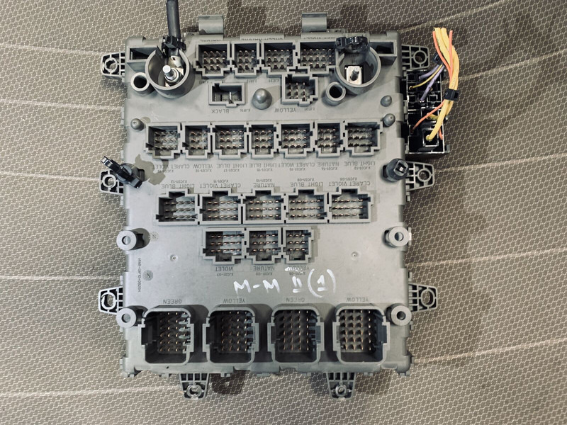 Renault MAGNUM - Elektrisk system: billede 2 Renault MAGNUM - Elektrisk system: billede 2