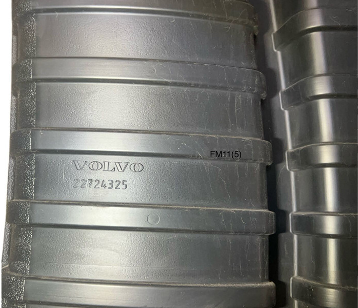 Volvo 2022 - Indsugningsrør: billede 3 Volvo 2022 - Indsugningsrør: billede 3