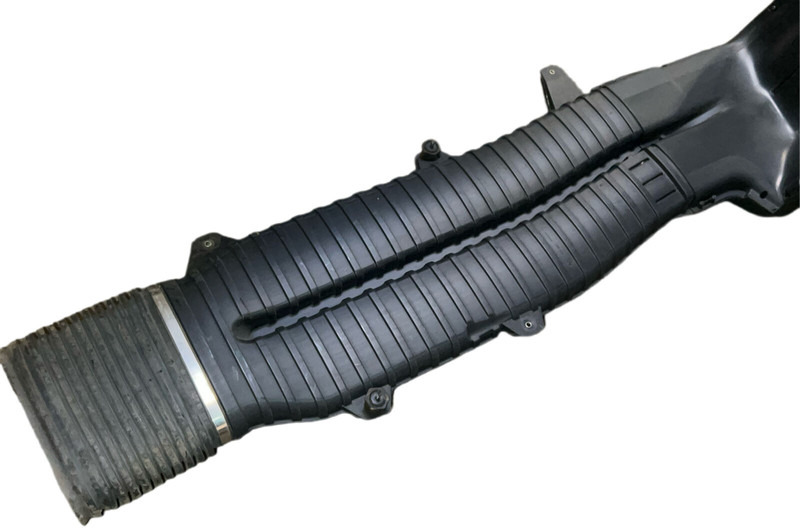 Volvo 2022 - Indsugningsrør: billede 2 Volvo 2022 - Indsugningsrør: billede 2