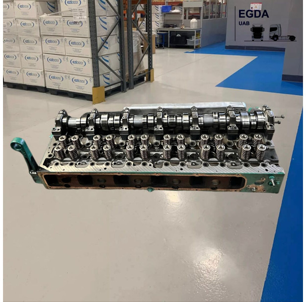 Volvo Cylinder head - Motor: billede 2 Volvo Cylinder head - Motor: billede 2