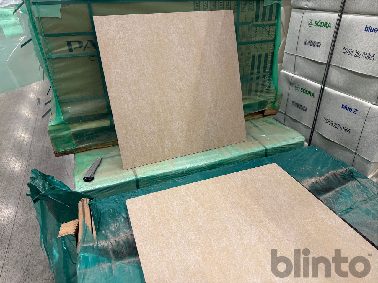 400 m2 - Warm Cement 600x600x8 - Bygningsudstyr: billede 3 400 m2 - Warm Cement 600x600x8 - Bygningsudstyr: billede 3