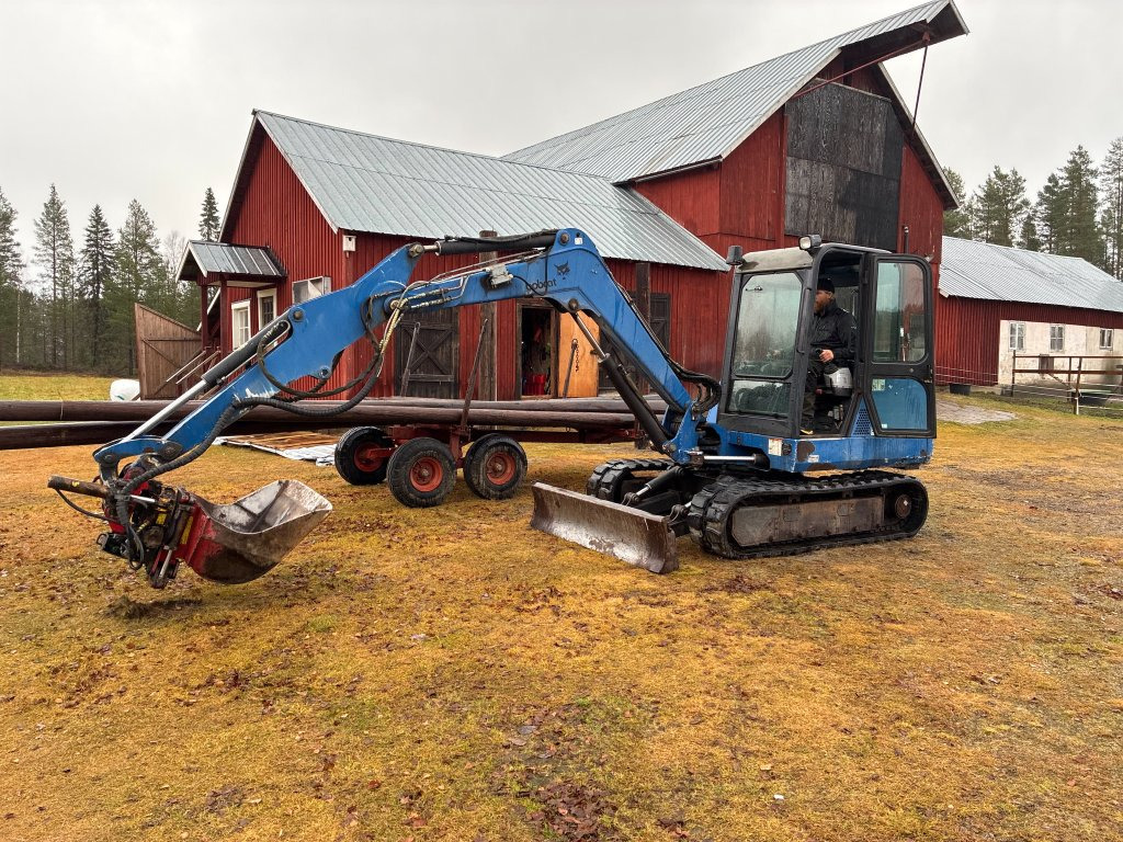 Bobcat 341 - Bæltegravemaskine: billede 1 Bobcat 341 - Bæltegravemaskine: billede 1