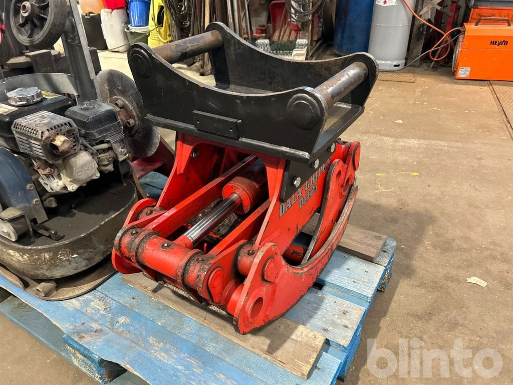 Dala-gripen DGE25 med S50 fäste - Grab: billede 2 Dala-gripen DGE25 med S50 fäste - Grab: billede 2