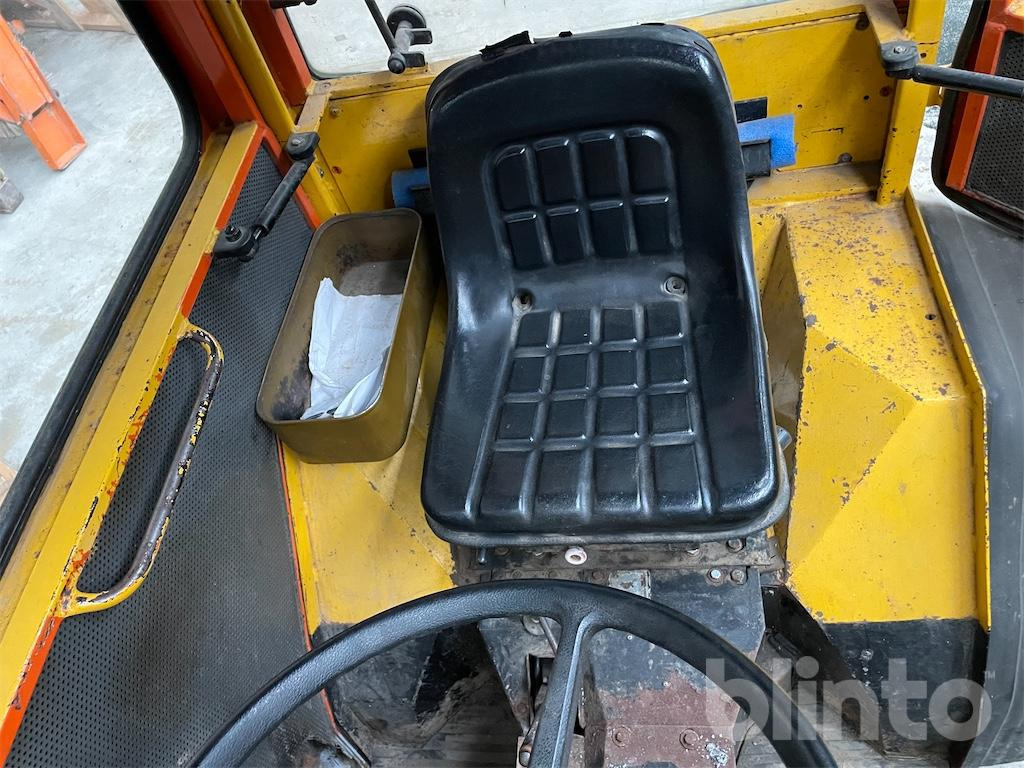 Traktor Holder C 30 (1992): billede 14 Traktor Holder C 30 (1992): billede 14
