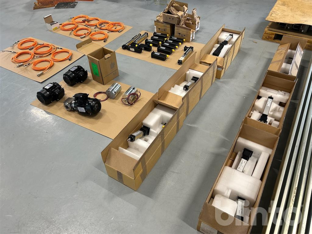 Parker med flera - Reservedel for Entreprenørmaskin: billede 2 Parker med flera - Reservedel for Entreprenørmaskin: billede 2