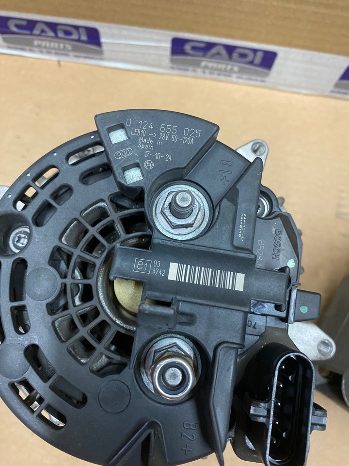 ALTERNATORE - RIF BOSCH 0124655025 - RIF. MAN 51261017283 28V, 120A - Generator for Lastbil: billede 3 ALTERNATORE - RIF BOSCH 0124655025 - RIF. MAN 51261017283 28V, 120A - Generator for Lastbil: billede 3