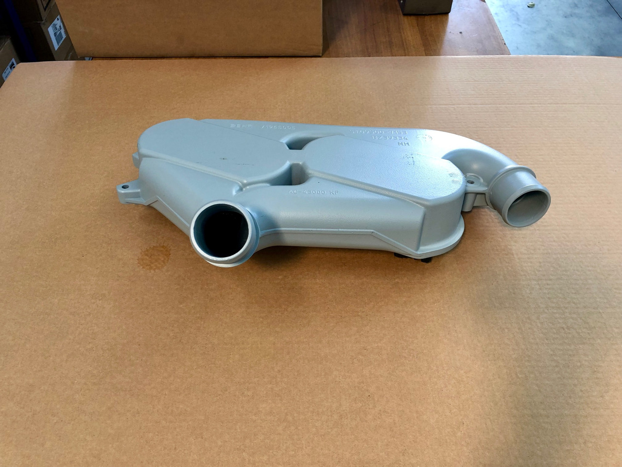 RADIATORE ARIA COMBURENTE - MOTORI MAN D0836LOH - Common Rail - EURO 6 - Kølesystem for Lastbil: billede 2 RADIATORE ARIA COMBURENTE - MOTORI MAN D0836LOH - Common Rail - EURO 6 - Kølesystem for Lastbil: billede 2