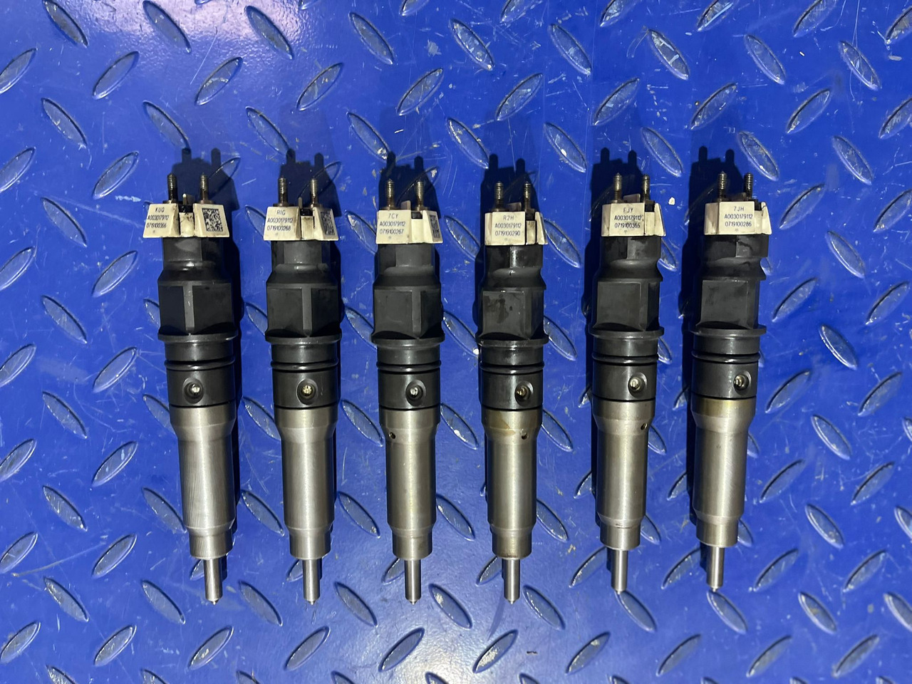 BOSCH A0030179112 - Injector: billede 1 BOSCH A0030179112 - Injector: billede 1