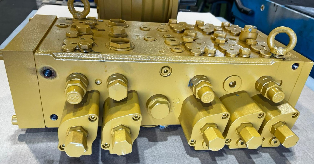 CATERPILLAR 194-7848 Valve GP-Main Control – Genuine Caterpillar Hydraulic Control Valve - Ventil for Hjulgravemaskine: billede 1 CATERPILLAR 194-7848 Valve GP-Main Control – Genuine Caterpillar Hydraulic Control Valve - Ventil for Hjulgravemaskine: billede 1