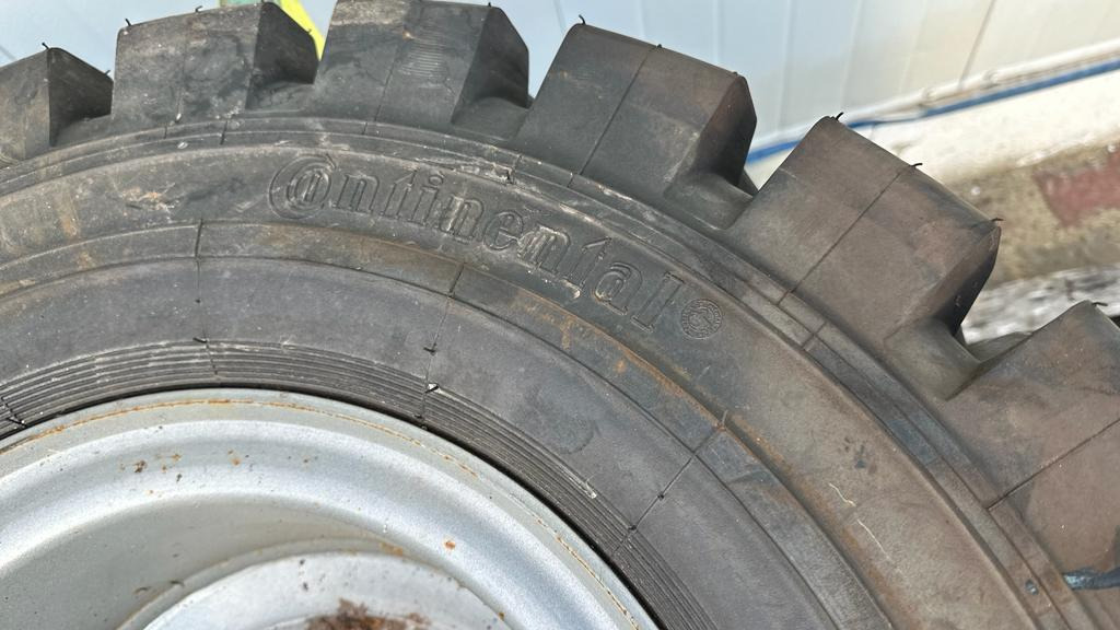 CONTINENTAL CSE ROBUST 355/65 15 - Dæk og fælge for Lastbil: billede 3 CONTINENTAL CSE ROBUST 355/65 15 - Dæk og fælge for Lastbil: billede 3