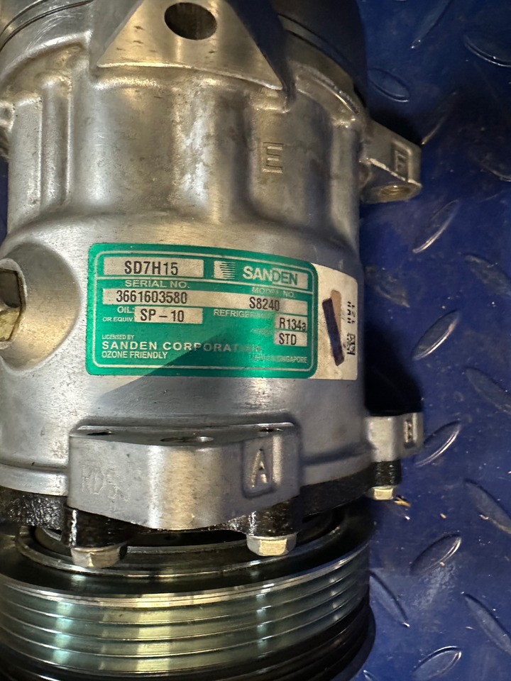 SANDEN S8240 - A/C kompressor for Lastbil: billede 1 SANDEN S8240 - A/C kompressor for Lastbil: billede 1