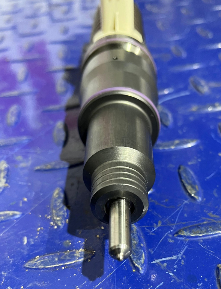 VOLVO 20929906 - Injector: billede 2 VOLVO 20929906 - Injector: billede 2