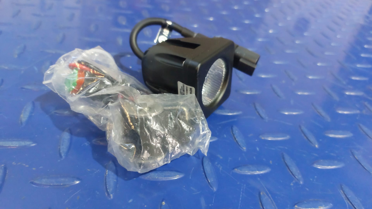 WELDEX-1040S Far lumina de lucru - Forlygte for Entreprenørmaskin: billede 3 WELDEX-1040S Far lumina de lucru - Forlygte for Entreprenørmaskin: billede 3