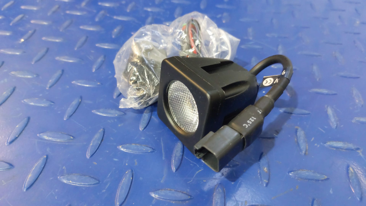 WELDEX-1040S Far lumina de lucru - Forlygte for Entreprenørmaskin: billede 1 WELDEX-1040S Far lumina de lucru - Forlygte for Entreprenørmaskin: billede 1