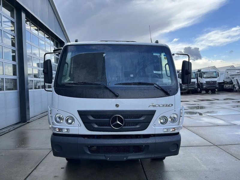 Mercedes-Benz Accelo 815 4x2 Garbage Compactor (2 units) Accelo 815 4x2 Garbage Compactor (2 units) - Affaldsmaskine: billede 4 Mercedes-Benz Accelo 815 4x2 Garbage Compactor (2 units) Accelo 815 4x2 Garbage Compactor (2 units) - Affaldsmaskine: billede 4