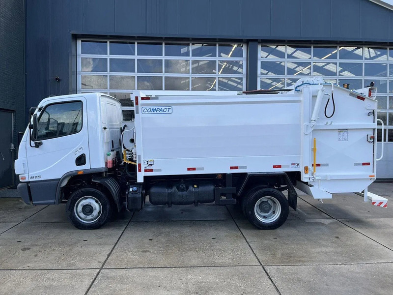 Mercedes-Benz Accelo 815 4x2 Garbage Compactor (2 units) Accelo 815 4x2 Garbage Compactor (2 units) - Affaldsmaskine: billede 2 Mercedes-Benz Accelo 815 4x2 Garbage Compactor (2 units) Accelo 815 4x2 Garbage Compactor (2 units) - Affaldsmaskine: billede 2