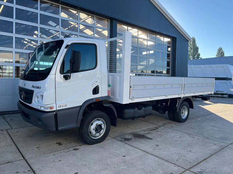 Mercedes-Benz Accelo 915 4x2 Flatbed with dropsides - Lastbil med lad: billede 1 Mercedes-Benz Accelo 915 4x2 Flatbed with dropsides - Lastbil med lad: billede 1