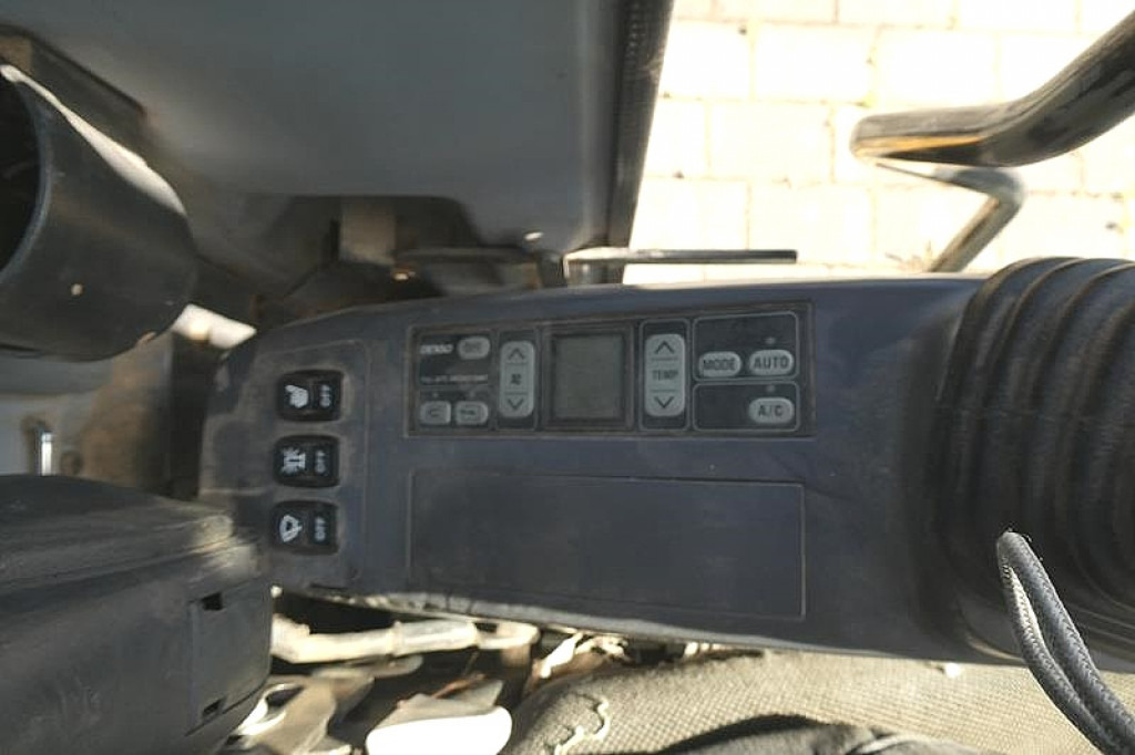 KOMATSU HANOMAG Mobilbagger PW140-7 Mobilbagger - Hjulgravemaskine: billede 4 KOMATSU HANOMAG Mobilbagger PW140-7 Mobilbagger - Hjulgravemaskine: billede 4